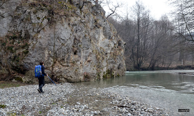 Шетња уз музику бистре воде Градца
